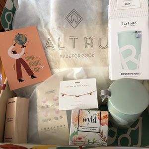 Causebox Subscription Box Bundle Tote, Cup, Lids